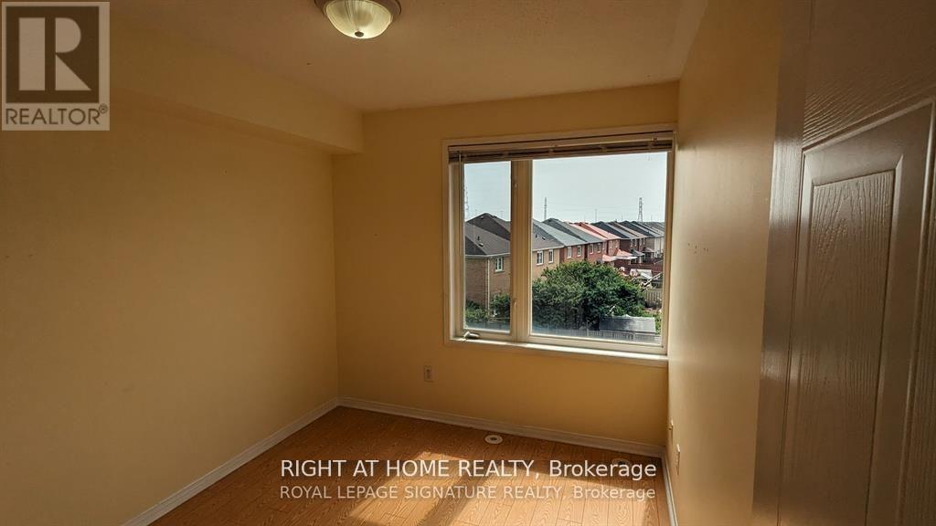 27 - 4869 Half Moon Grove Property Photo 21