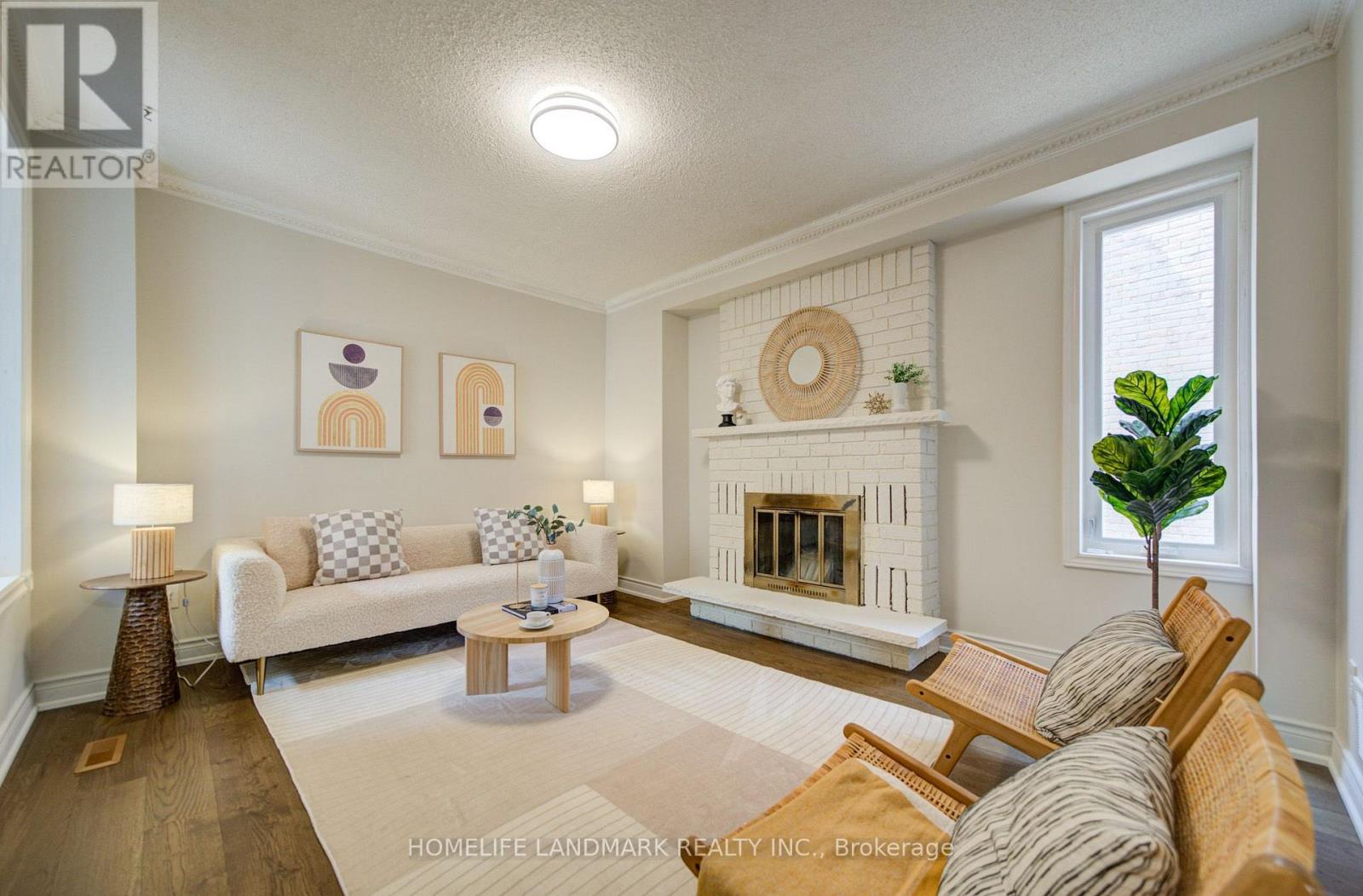 1091 Queens Avenue Property Photo 7