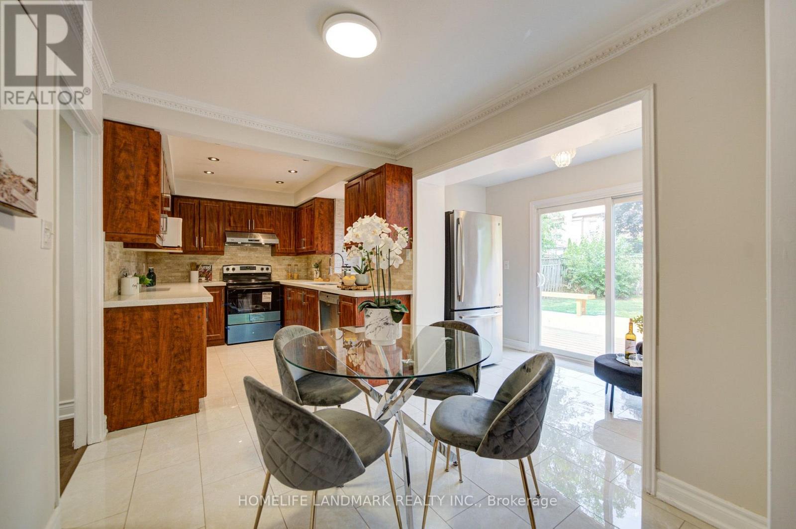 1091 Queens Avenue Property Photo 15