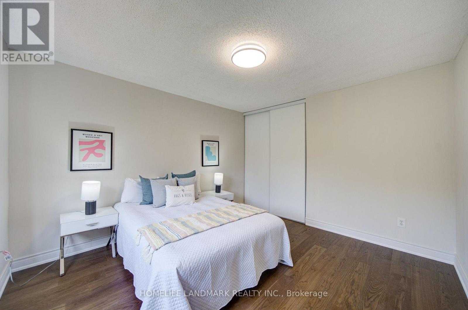 1091 Queens Avenue Property Photo 23