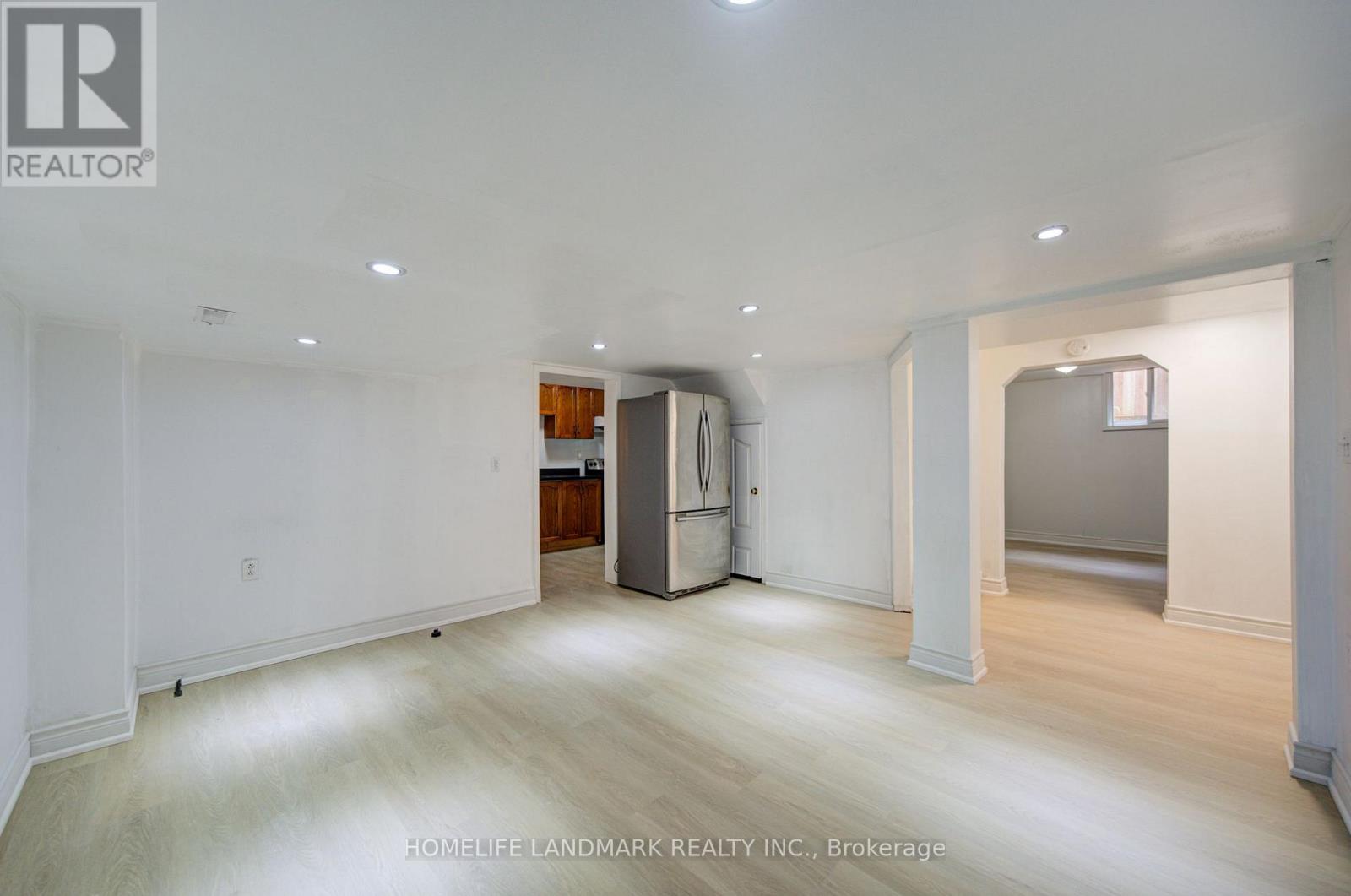 1091 Queens Avenue Property Photo 37