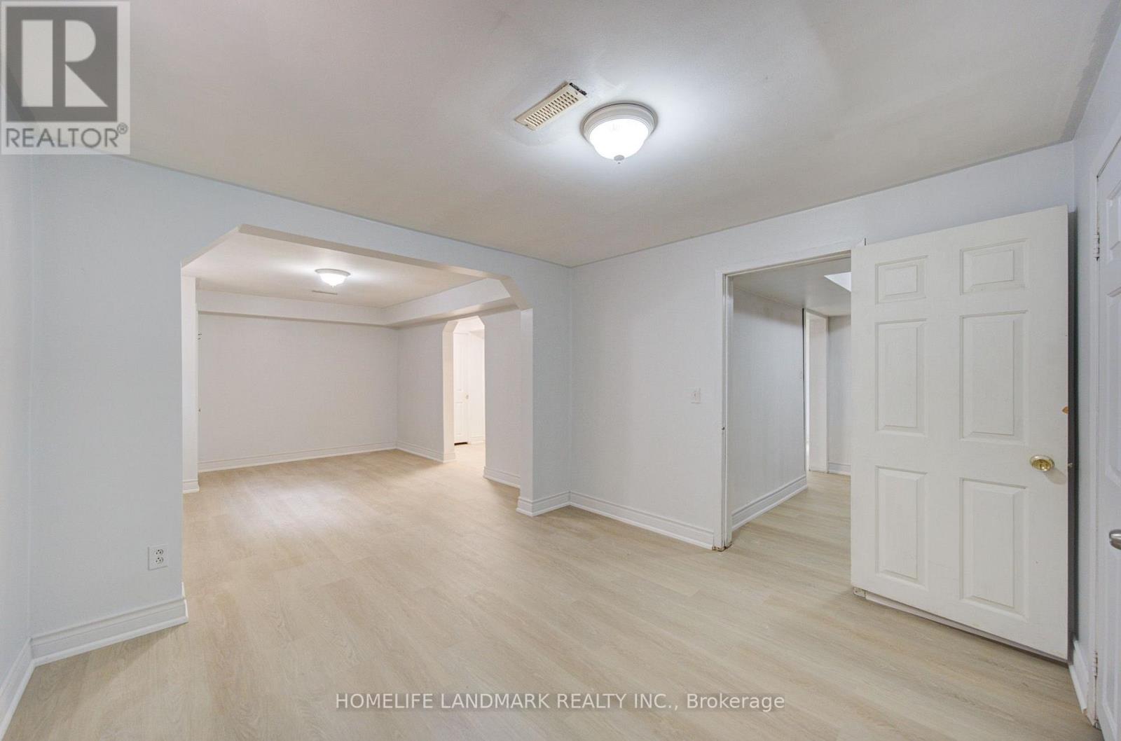 1091 Queens Avenue Property Photo 44