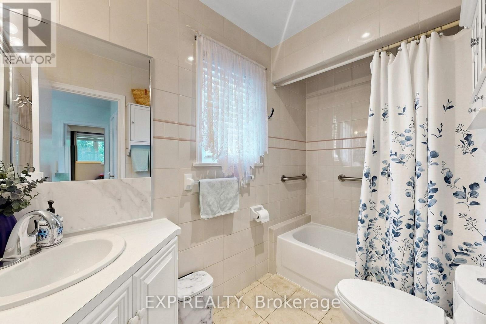 77 Letchworth Crescent Property Photo 20