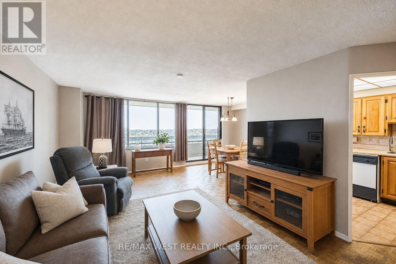 1104 - 11 Wincott Drive Property Photo 7