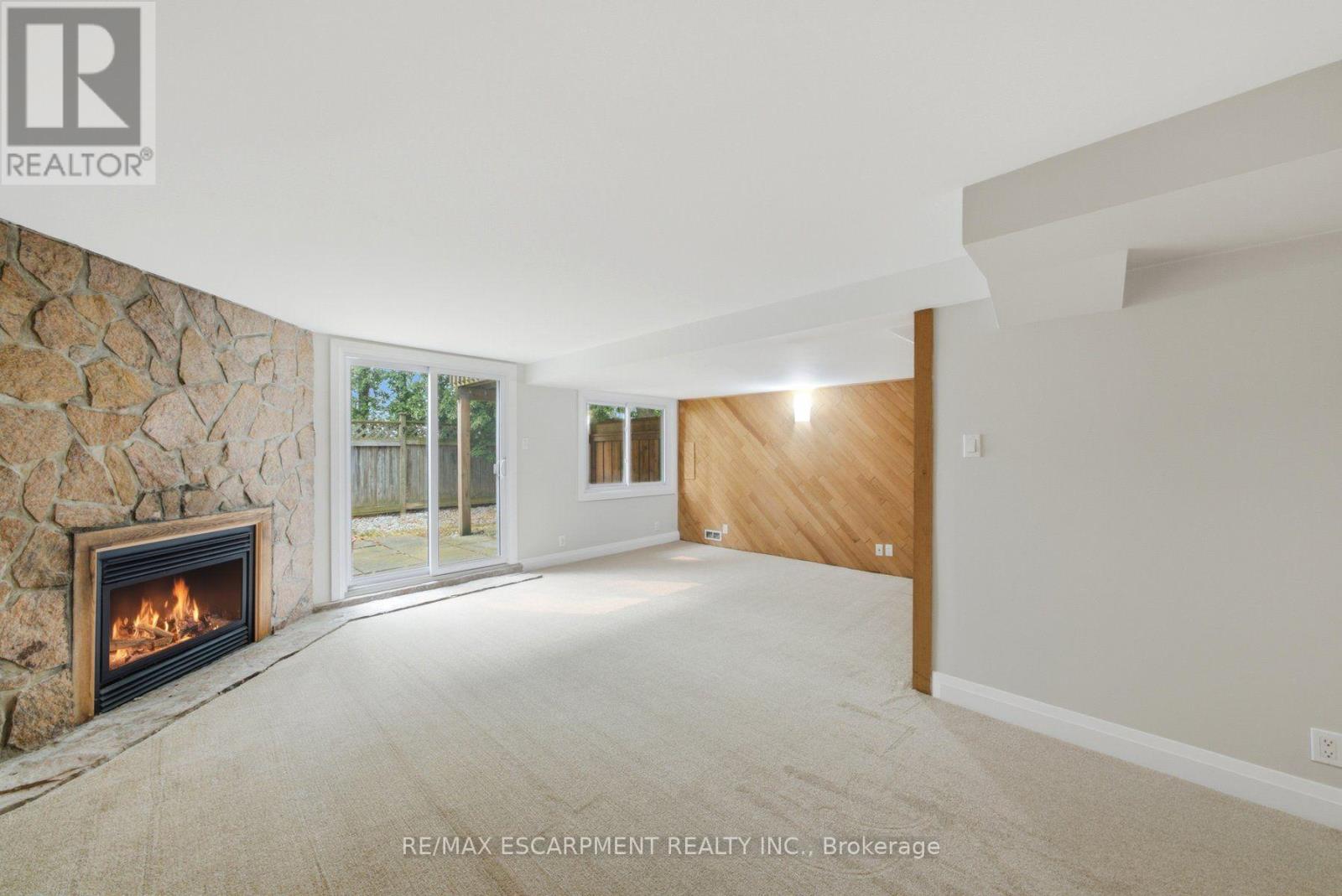 2 - 2155 Duncaster Drive Property Photo 32