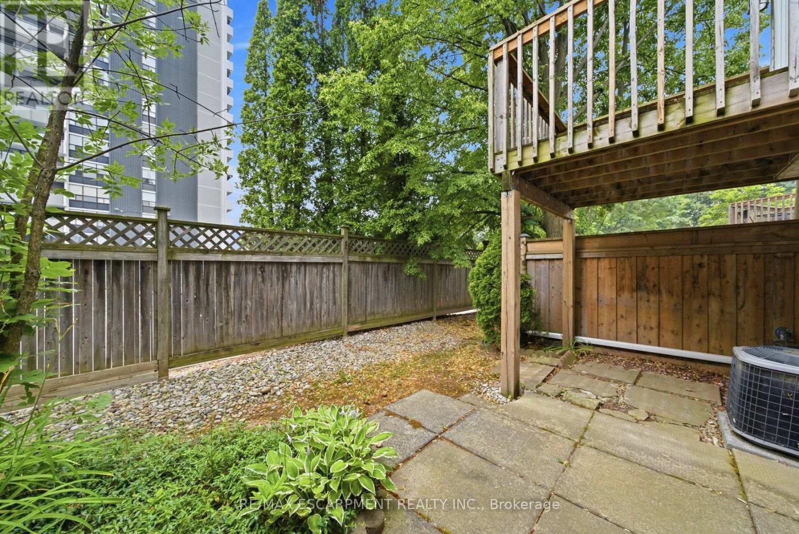 2 - 2155 Duncaster Drive Property Photo 38