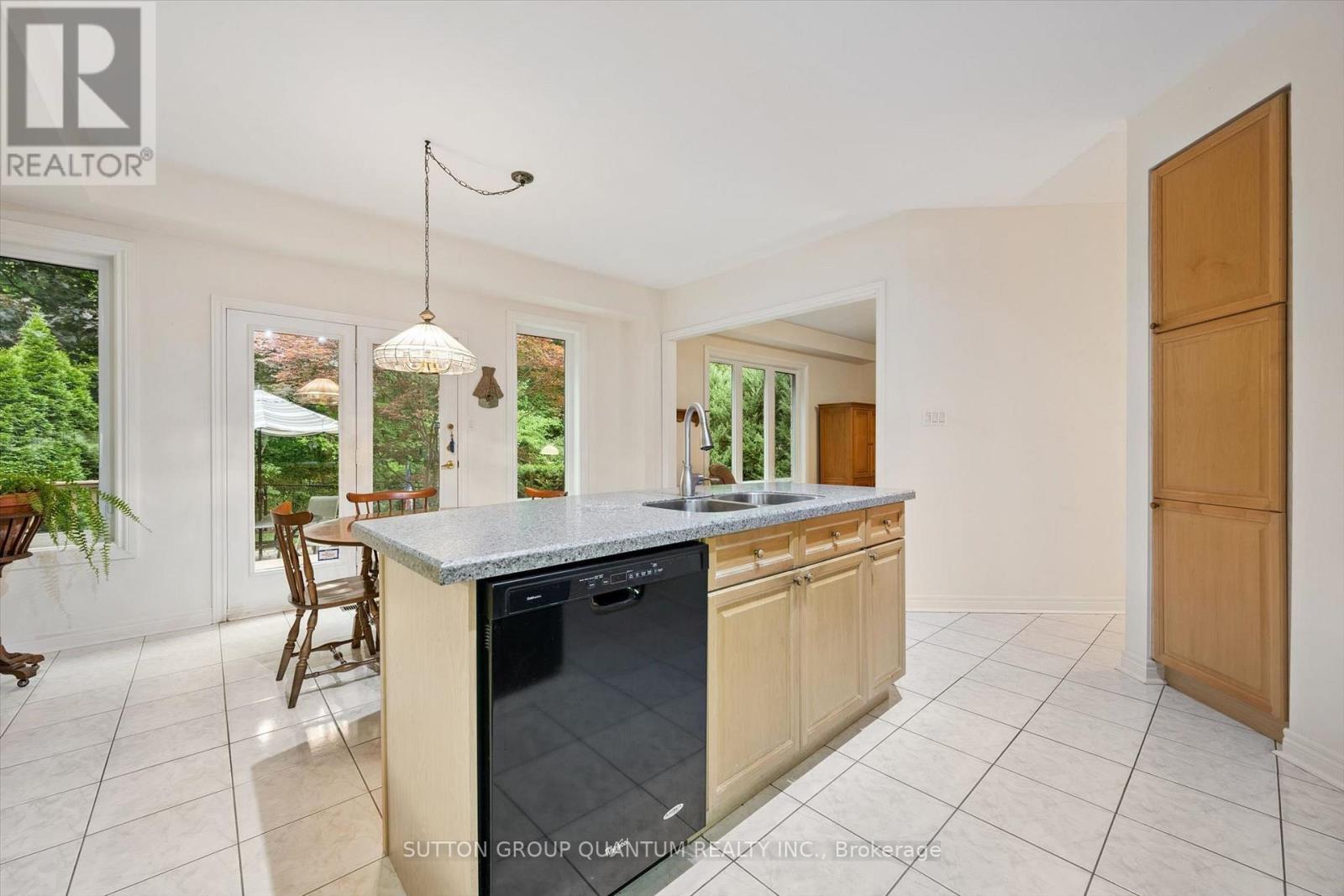 1641 Glenvista Drive Property Photo 12