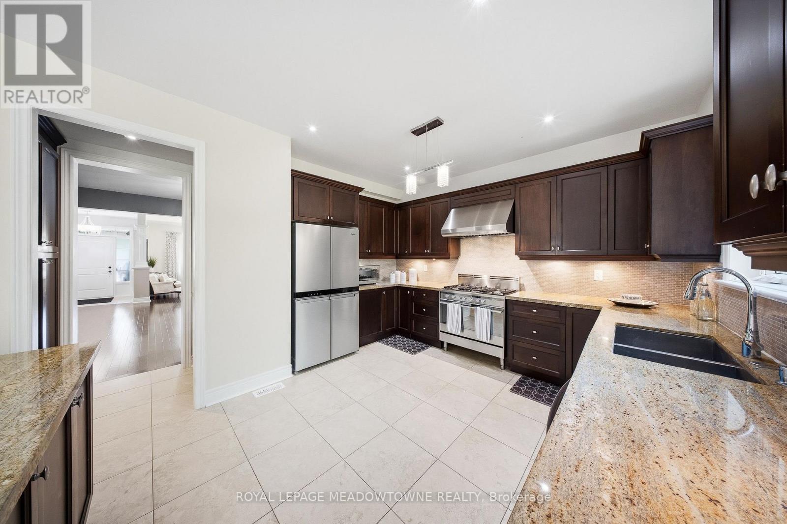 298 Eaton Street Property Photo 15
