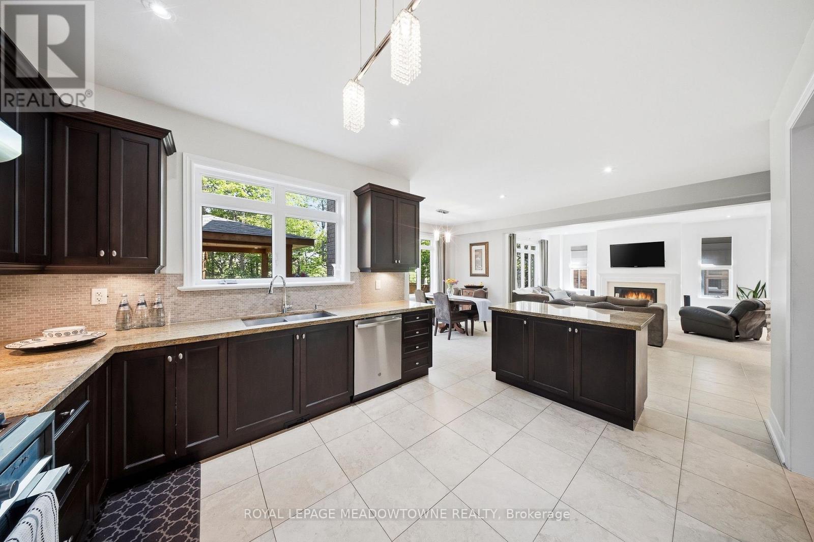 298 Eaton Street Property Photo 18