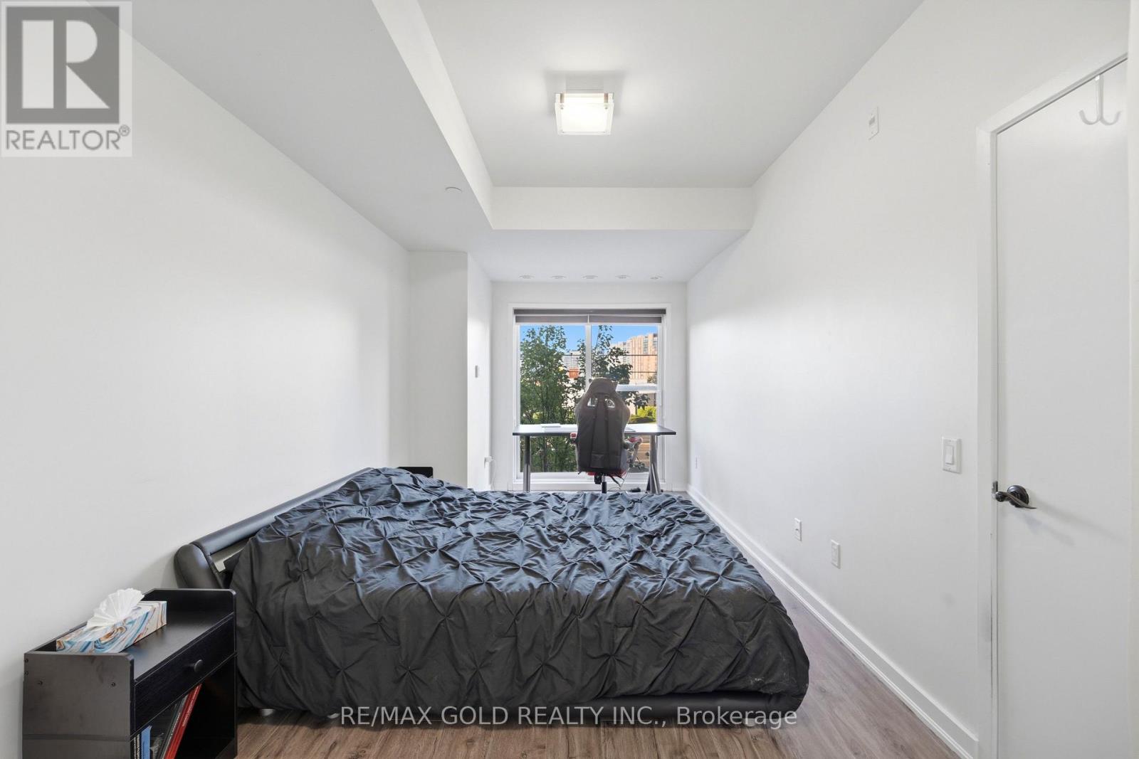 211 - 5025 Harvard Road Property Photo 15