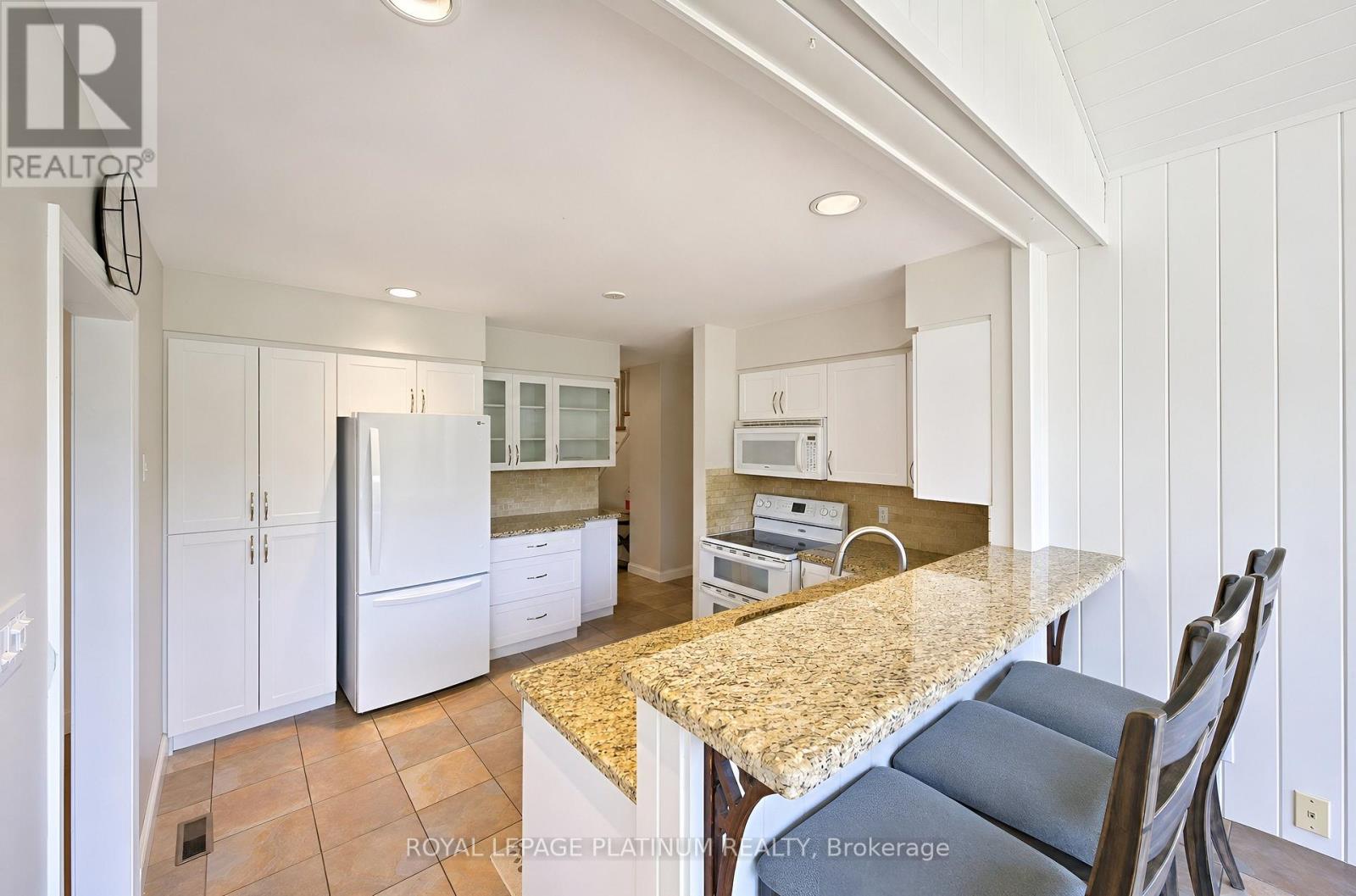 47 Parkview Place Property Photo 13