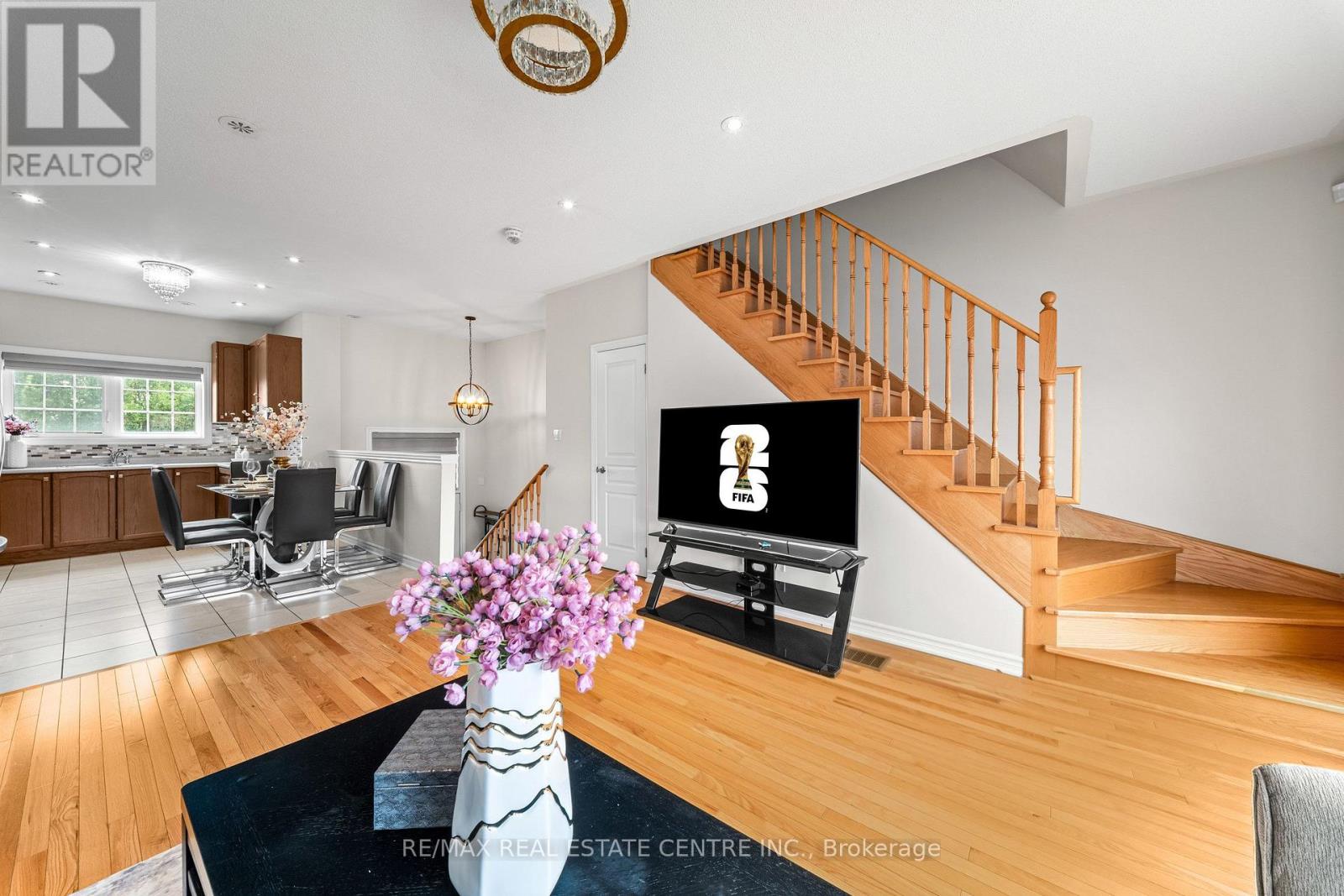 34 Aspen Hills Road Property Photo 9