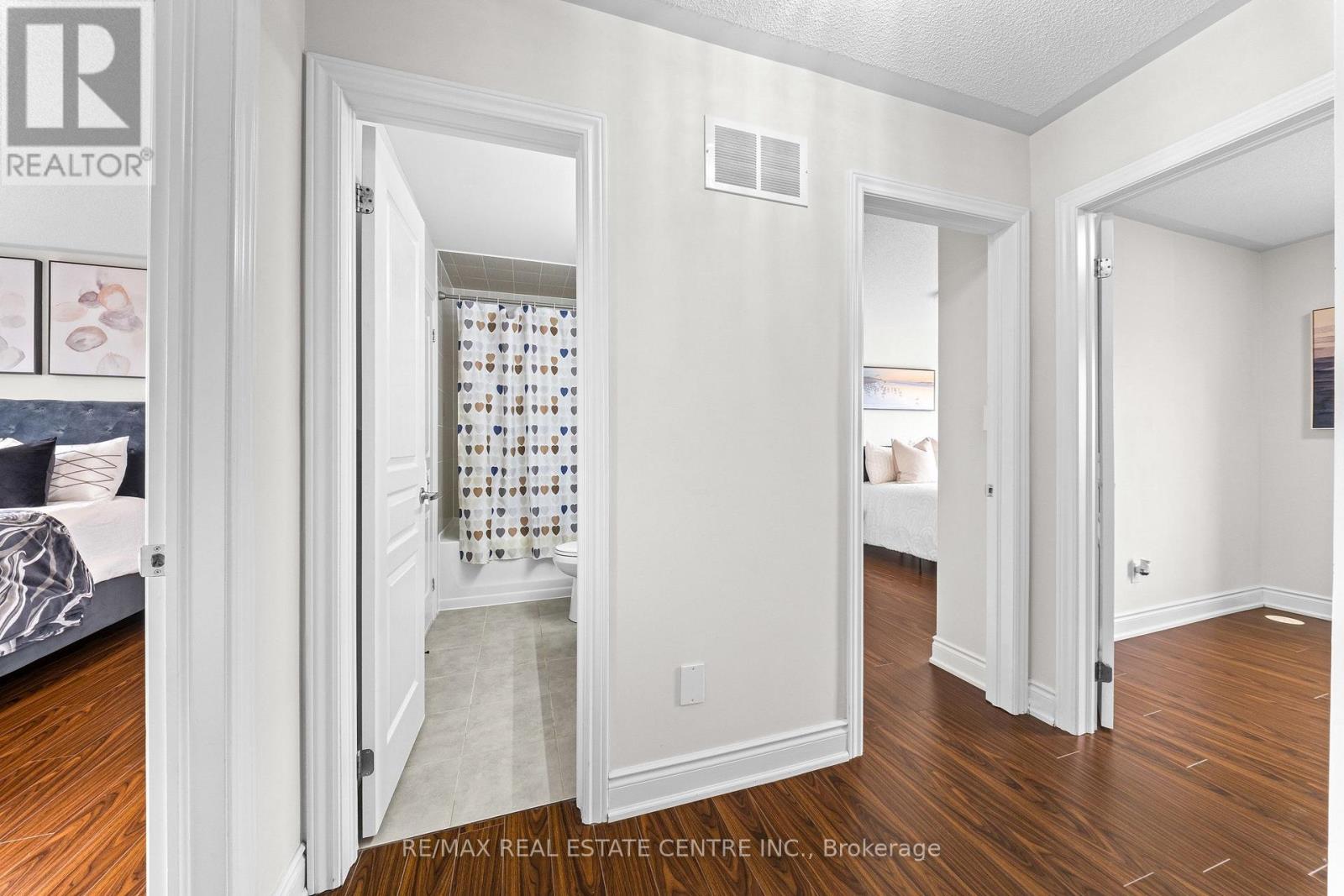 34 Aspen Hills Road Property Photo 20