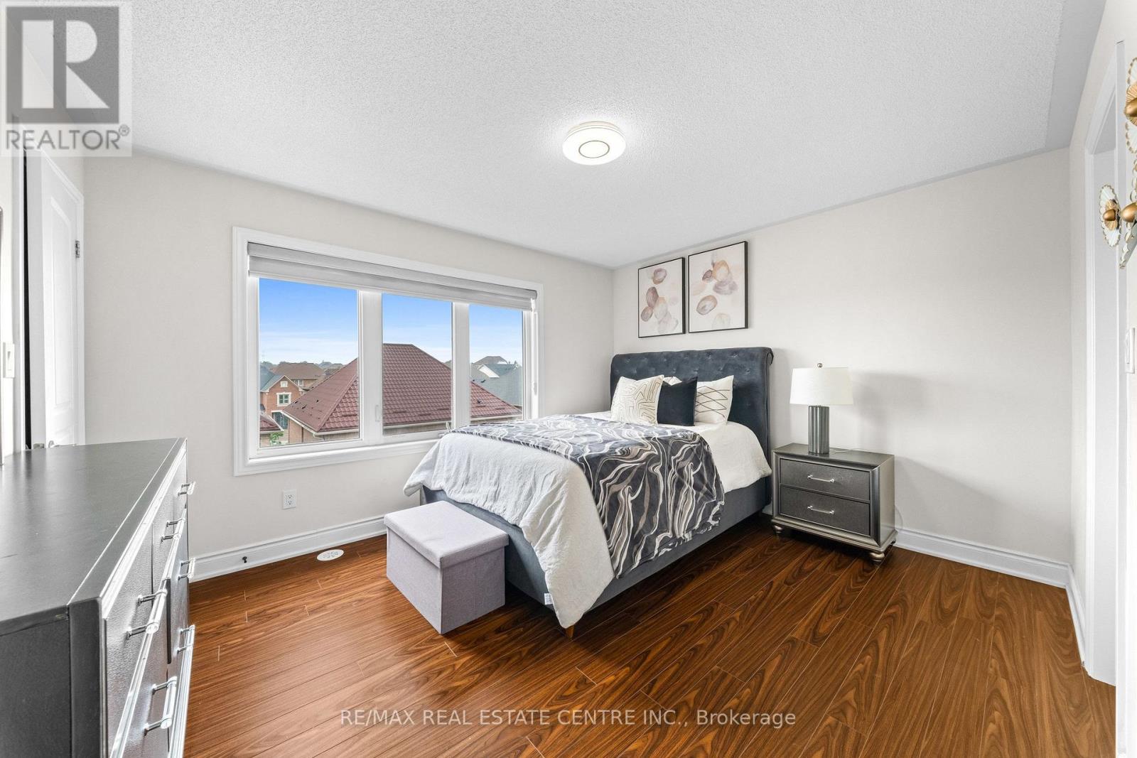 34 Aspen Hills Road Property Photo 21