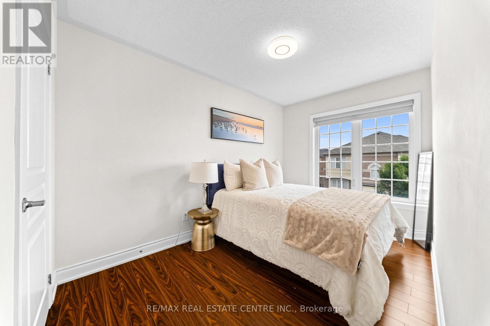 34 Aspen Hills Road Property Photo 25