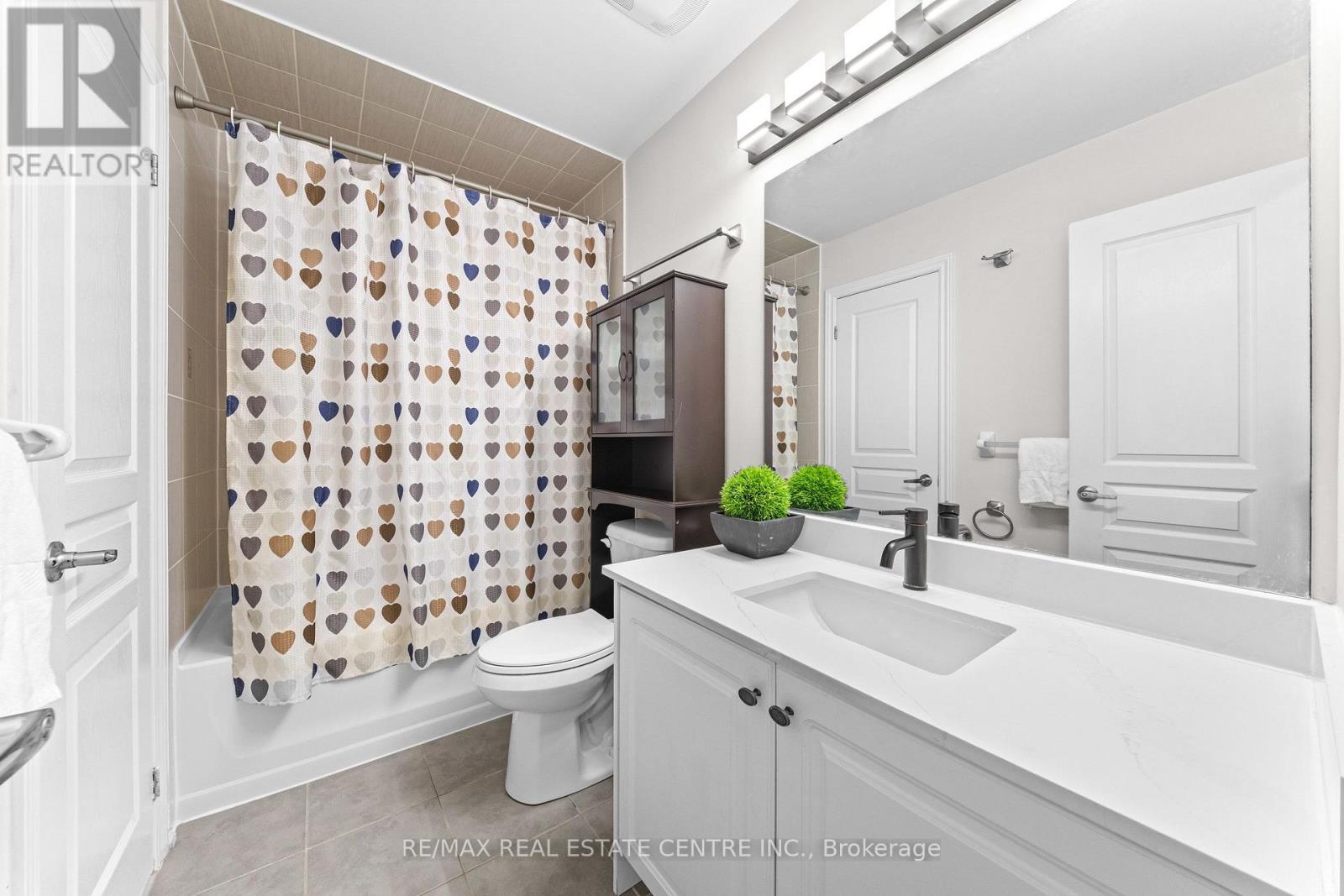 34 Aspen Hills Road Property Photo 27