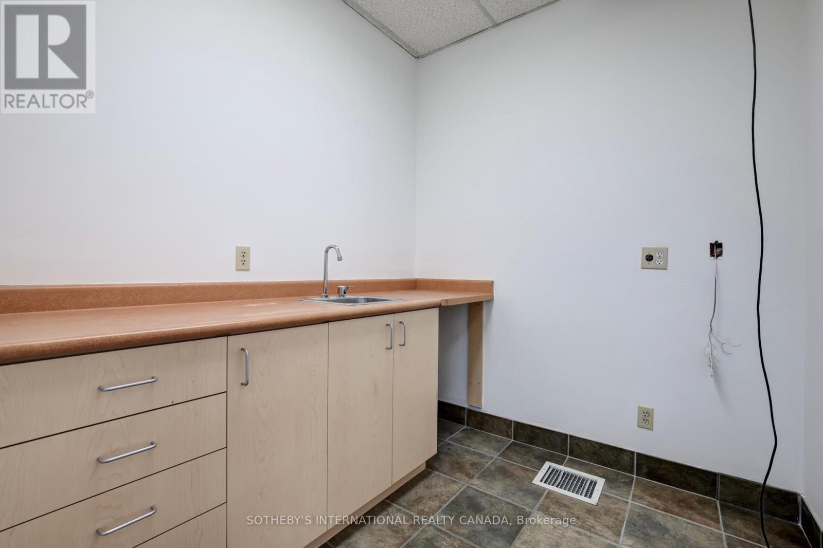 101 - 1655 Dufferin Street Property Photo 15