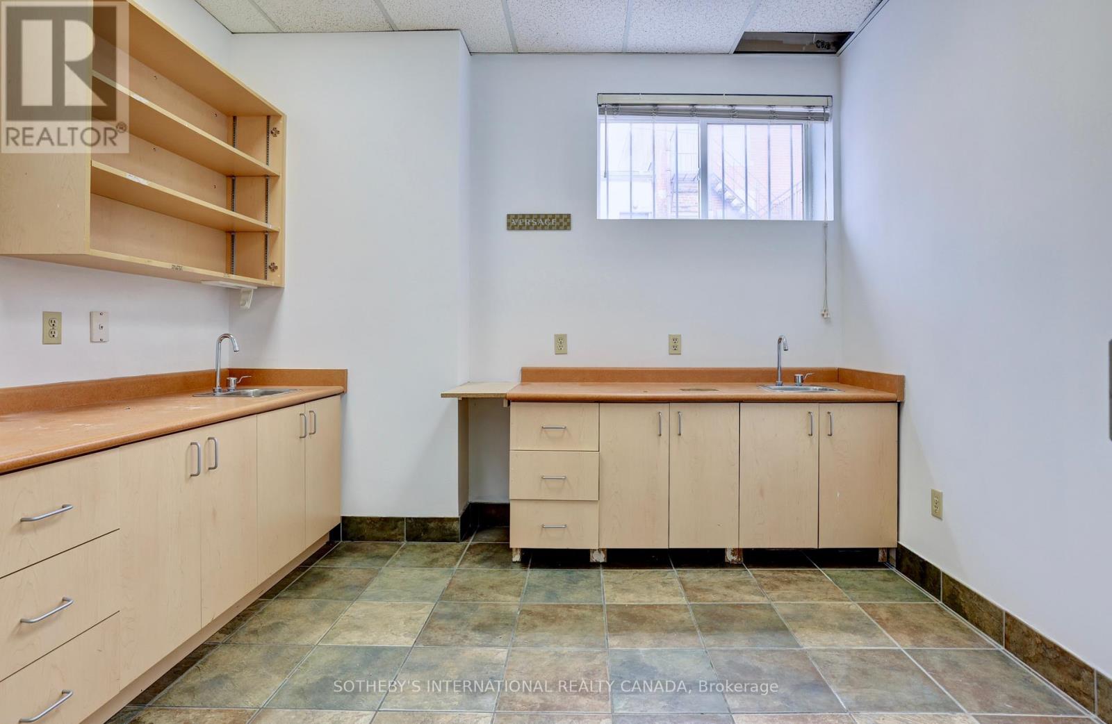 101 - 1655 Dufferin Street Property Photo 16