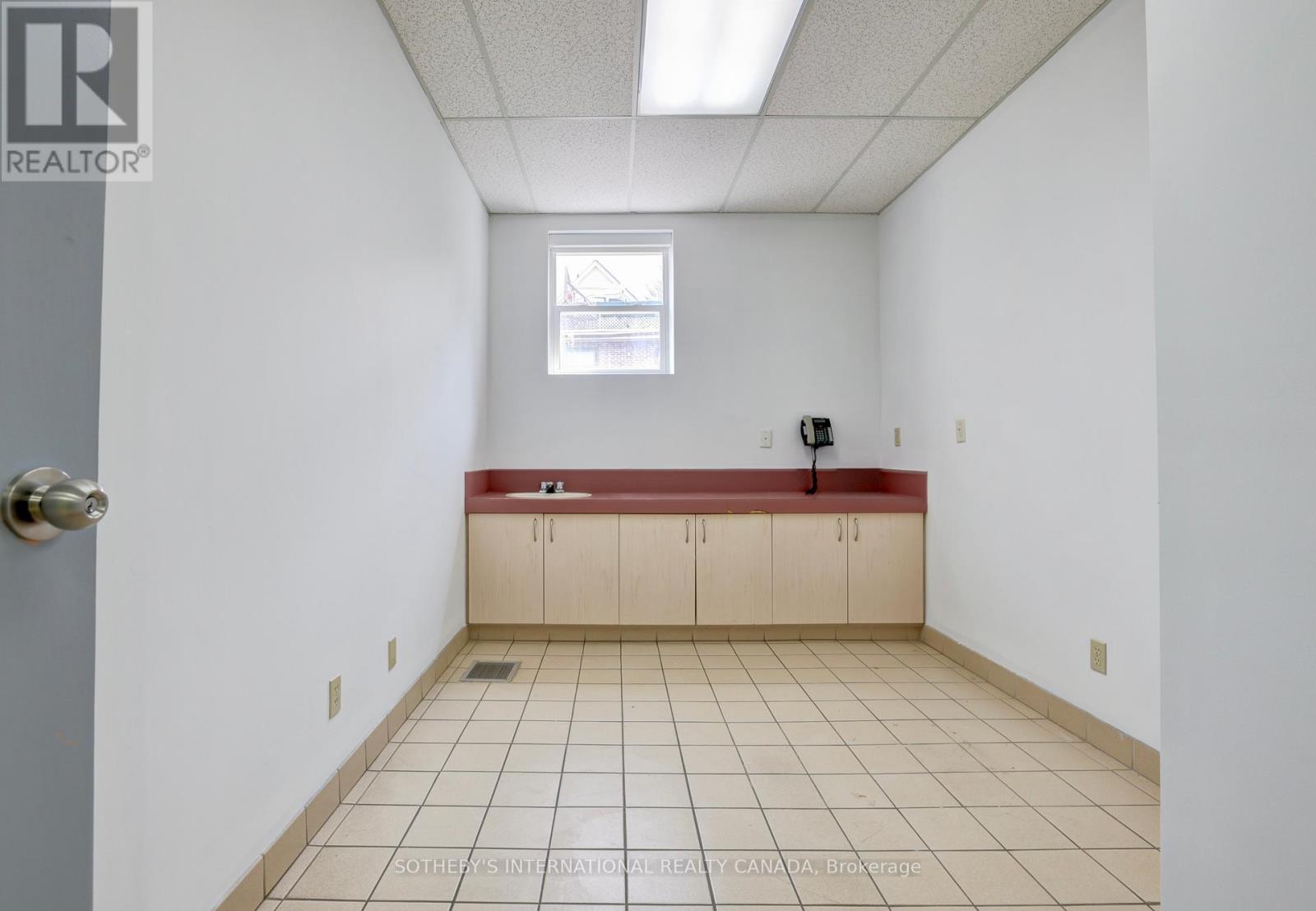 101 - 1655 Dufferin Street Property Photo 18
