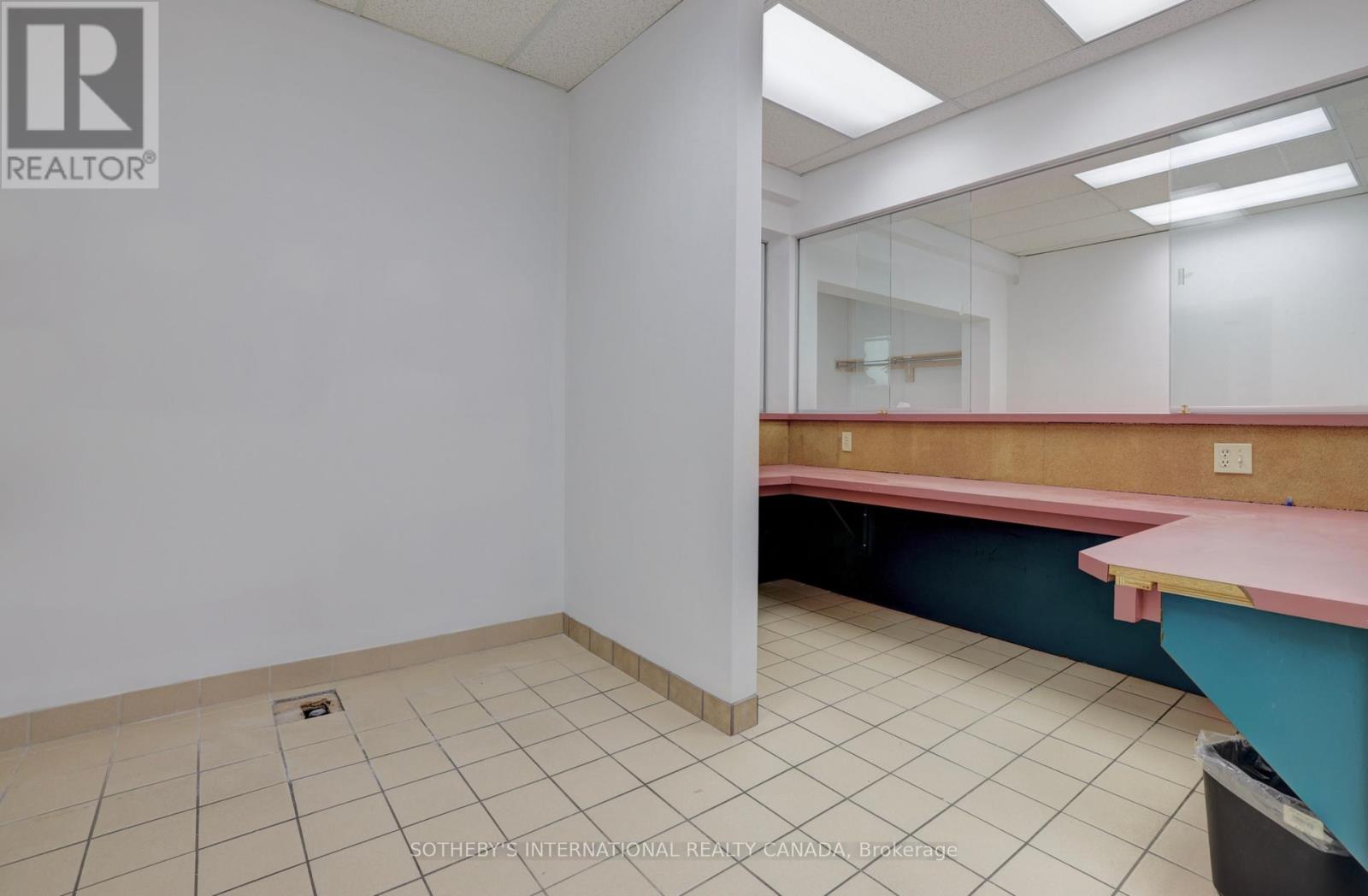 101 - 1655 Dufferin Street Property Photo 22
