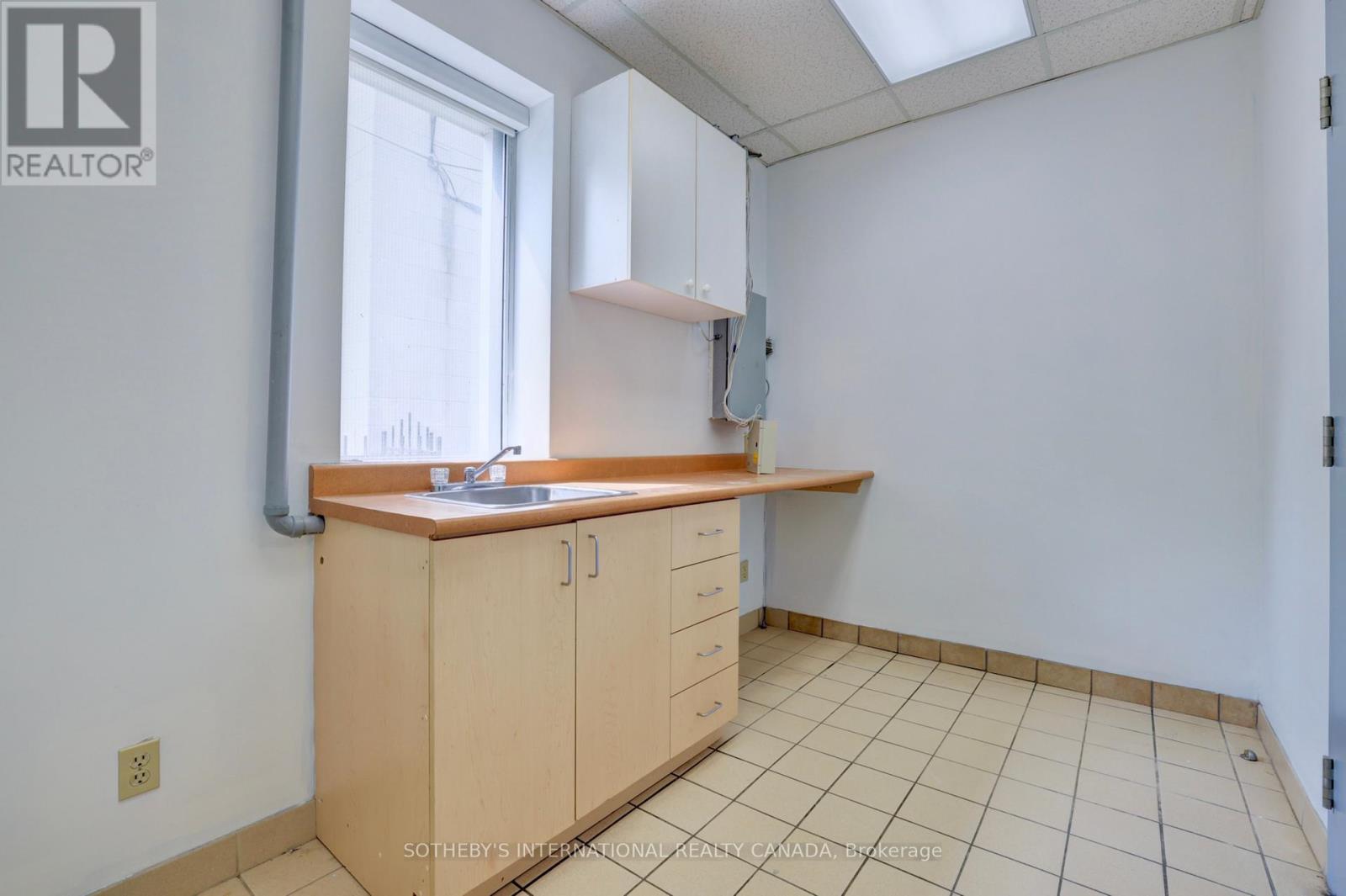 101 - 1655 Dufferin Street Property Photo 24