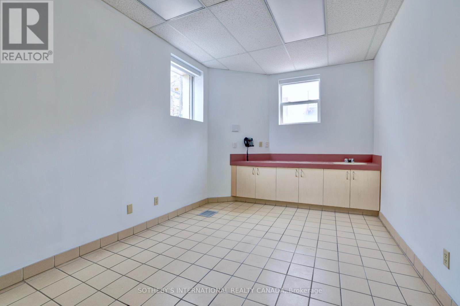 101 - 1655 Dufferin Street Property Photo 26