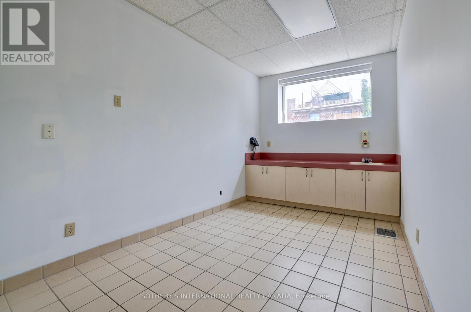 101 - 1655 Dufferin Street Property Photo 29