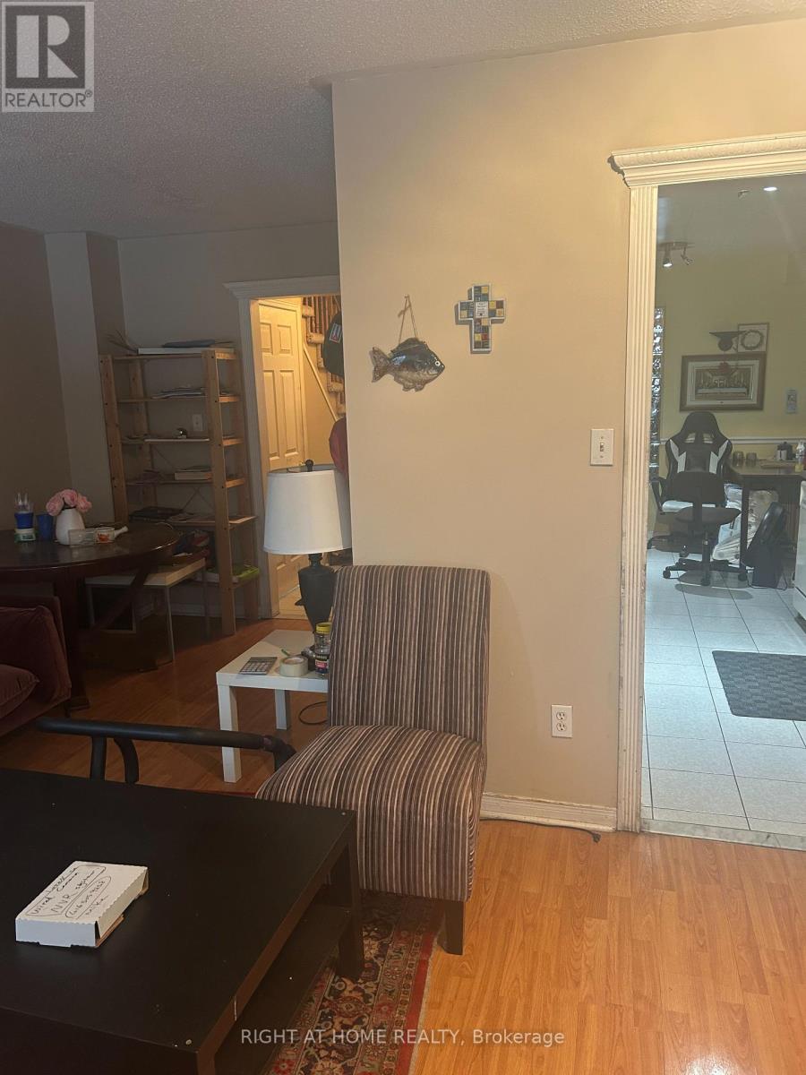5550 Cosmic Crescent Property Photo 5