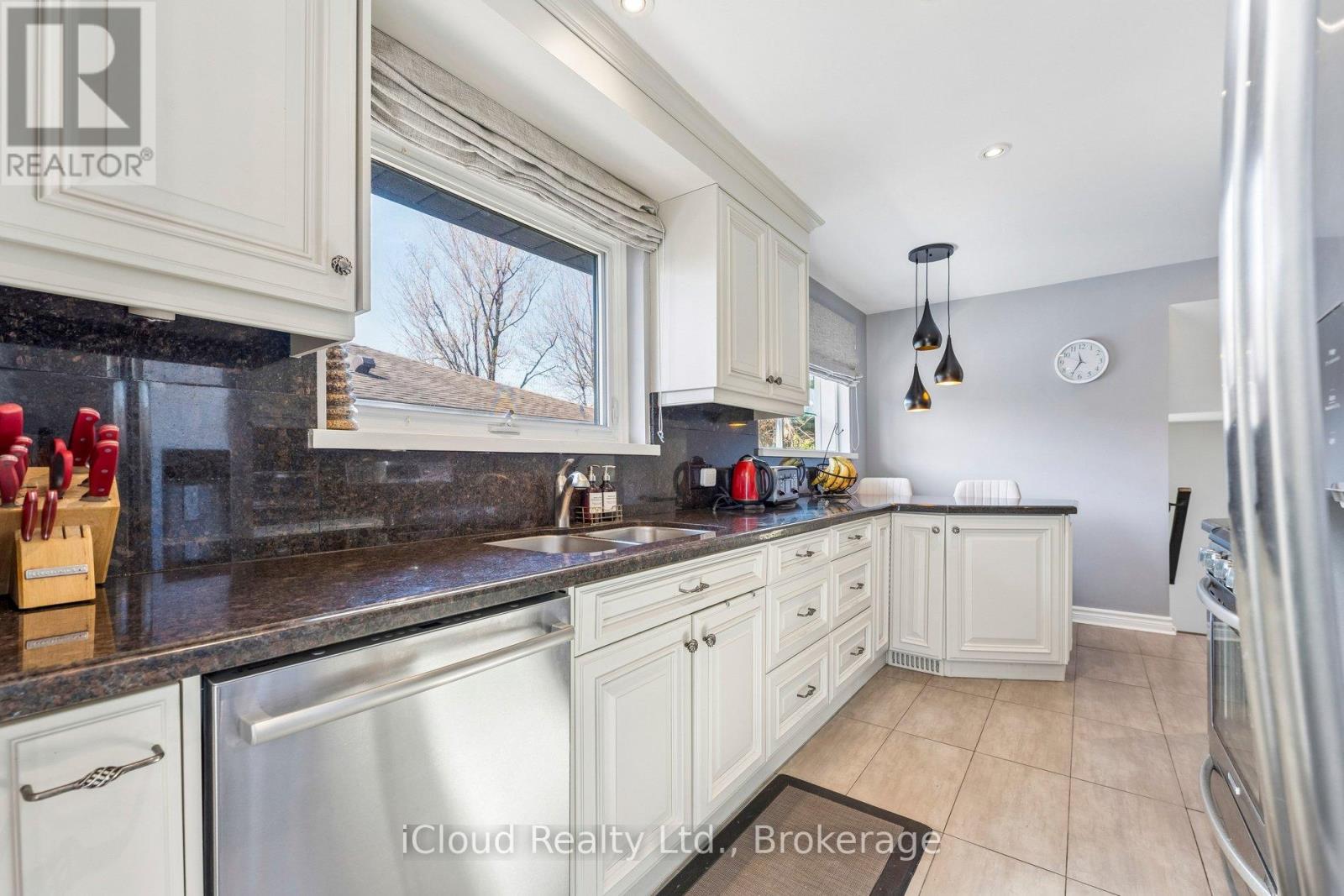 43 Ferndale Crescent Property Photo 11