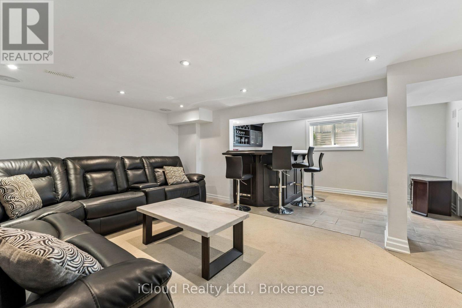 43 Ferndale Crescent Property Photo 29