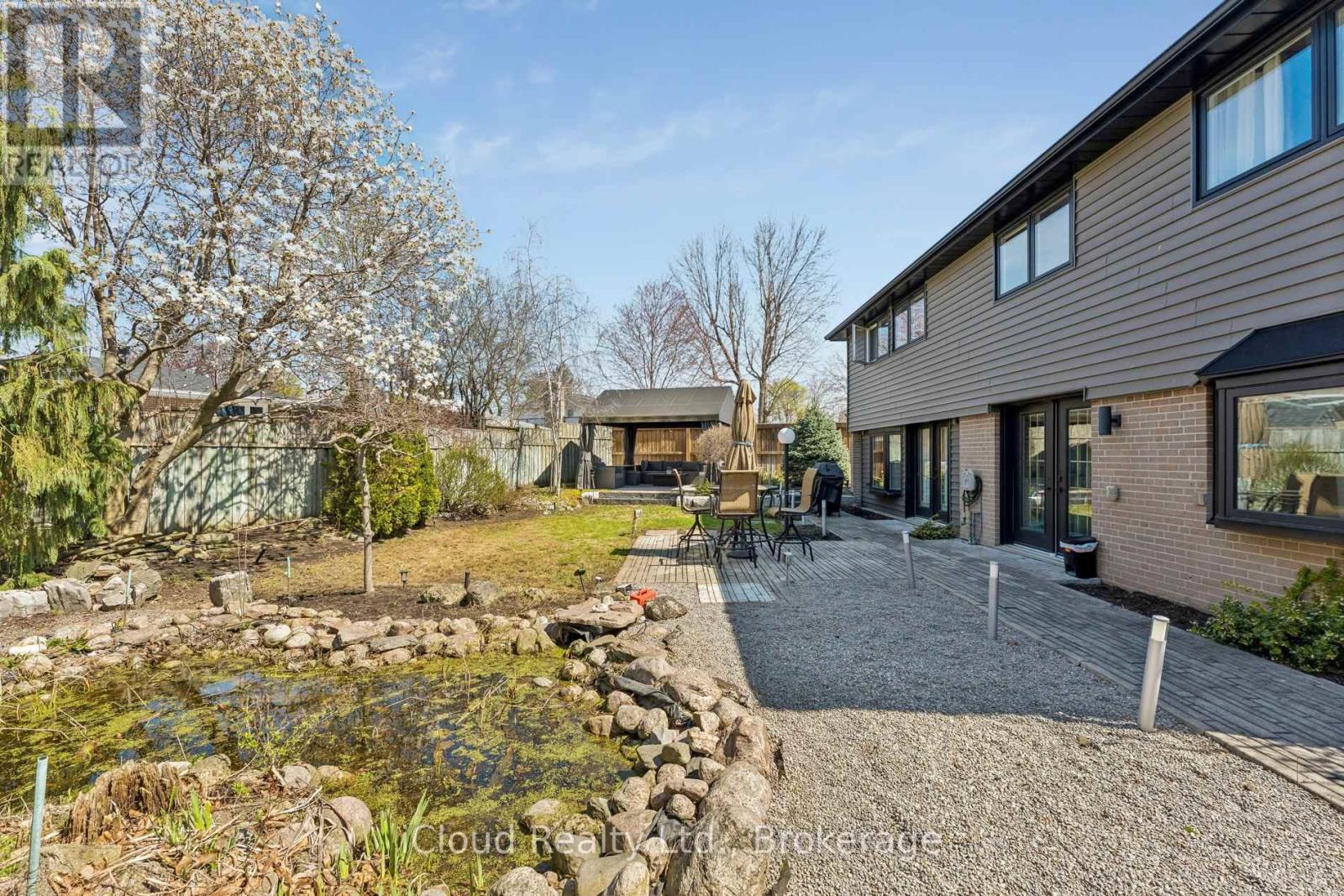 43 Ferndale Crescent Property Photo 33