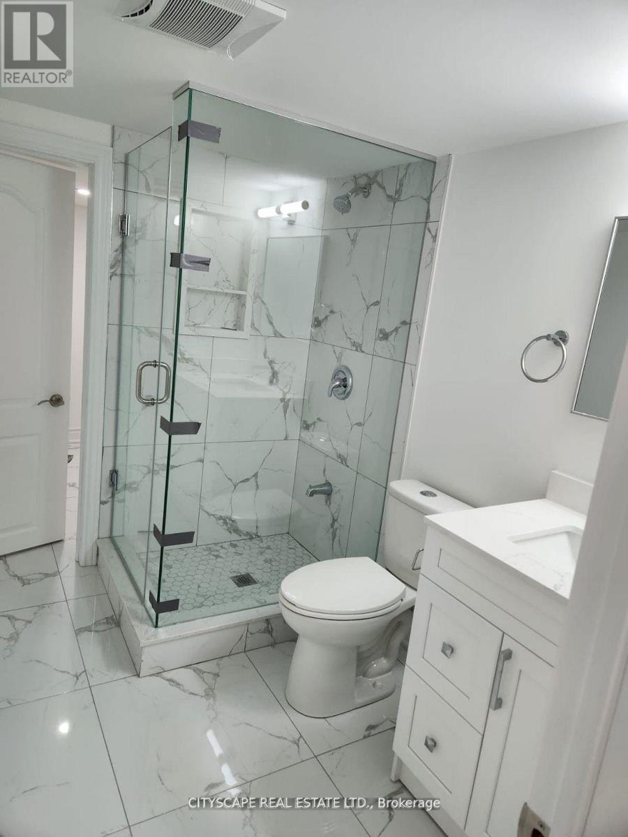3038 Islington Avenue Property Photo 21