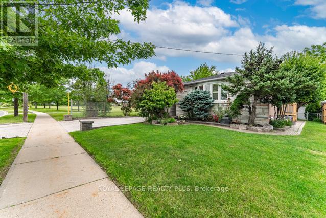 87 HULLMAR DRIVE