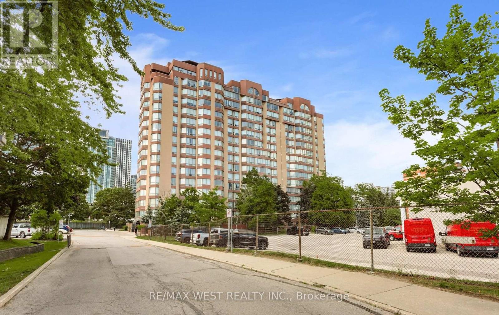 1410 - 25 Fairview Road W Property Photo 1