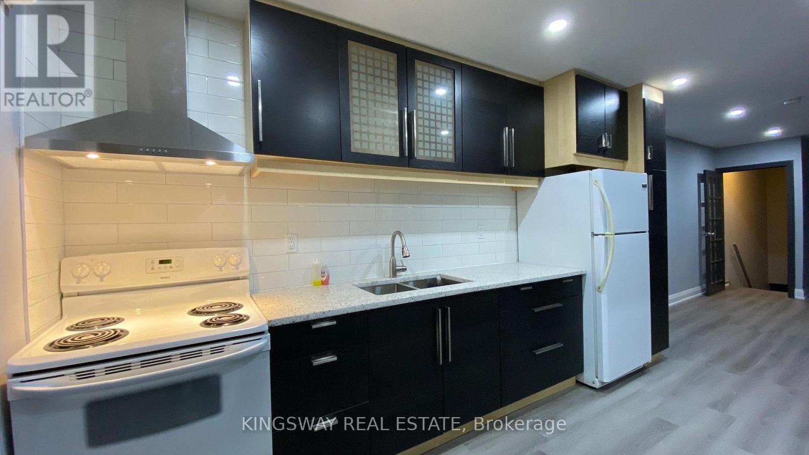 1 - 769 THE QUEENSWAY Property Photo 1