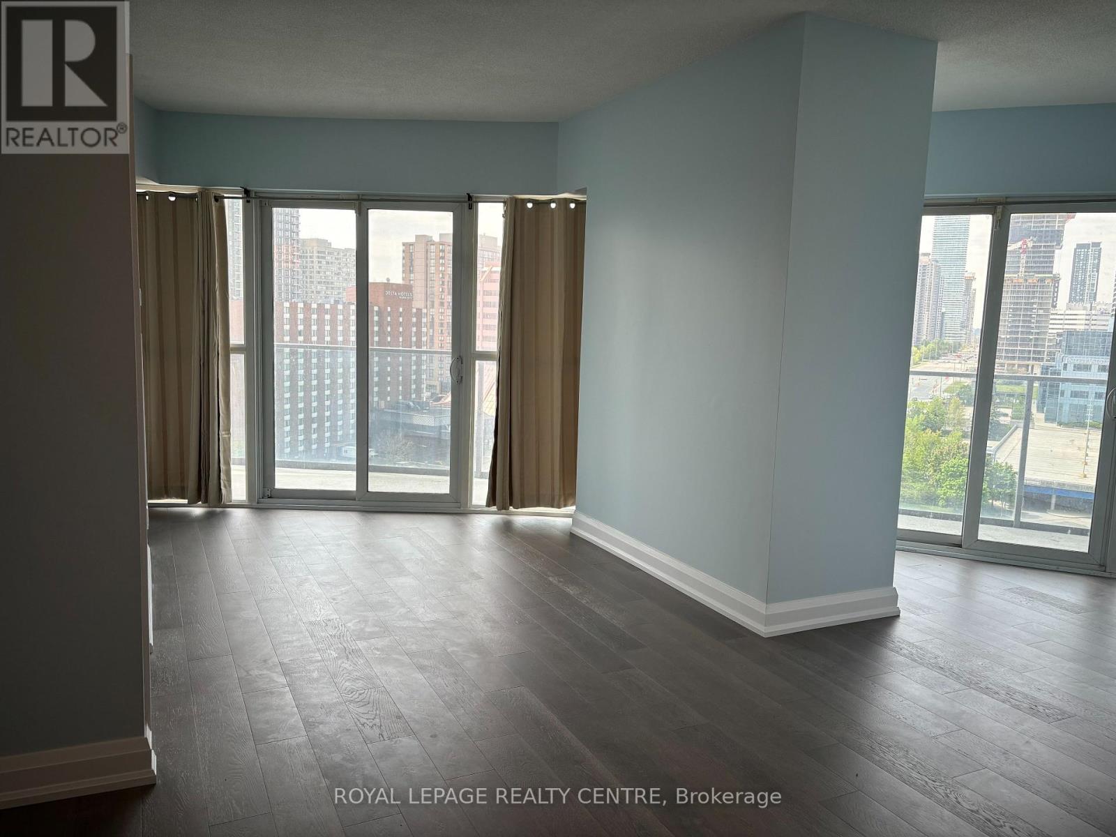 1103 - 60 Absolute Avenue Property Photo 6