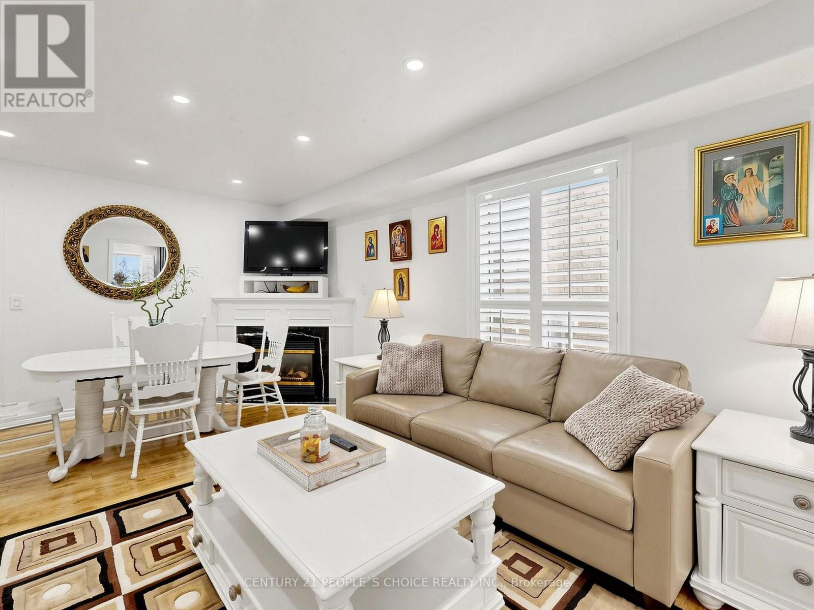 5812 Sidmouth Street Property Photo 4