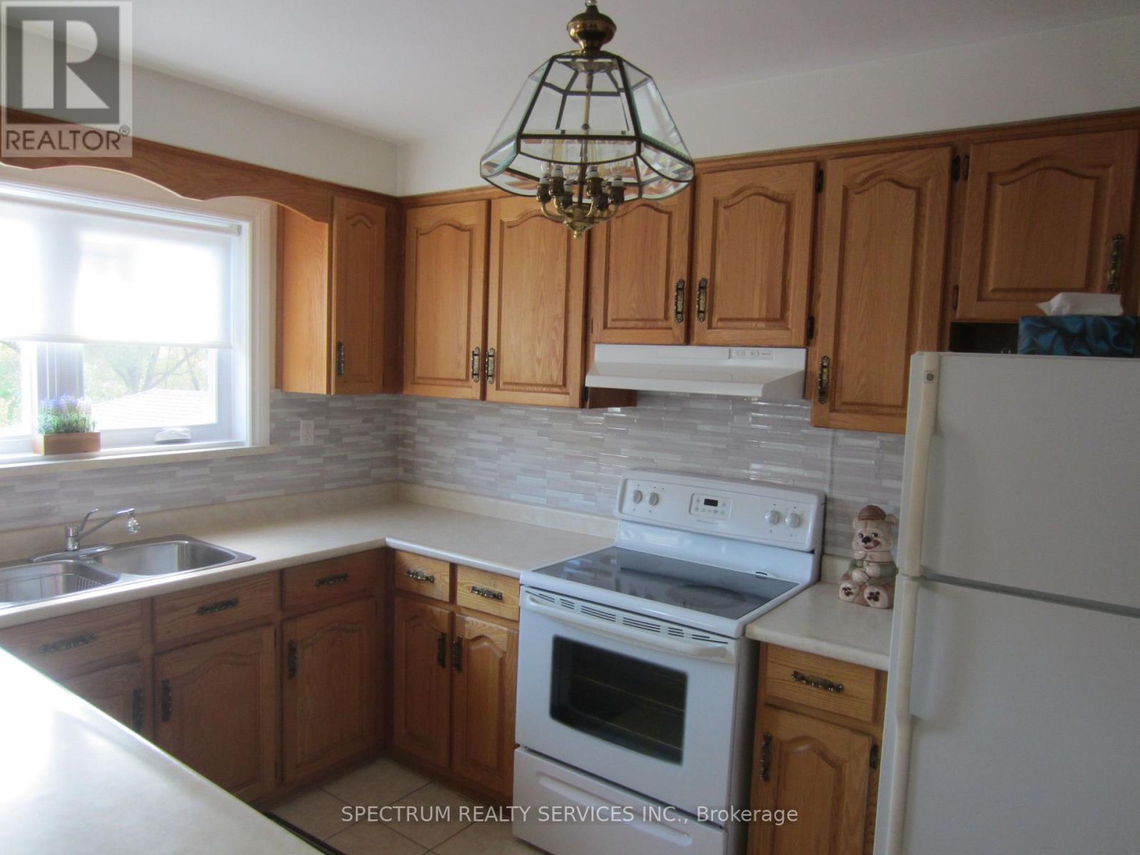 Unit 1 - 49 Gotham Court Property Photo 5