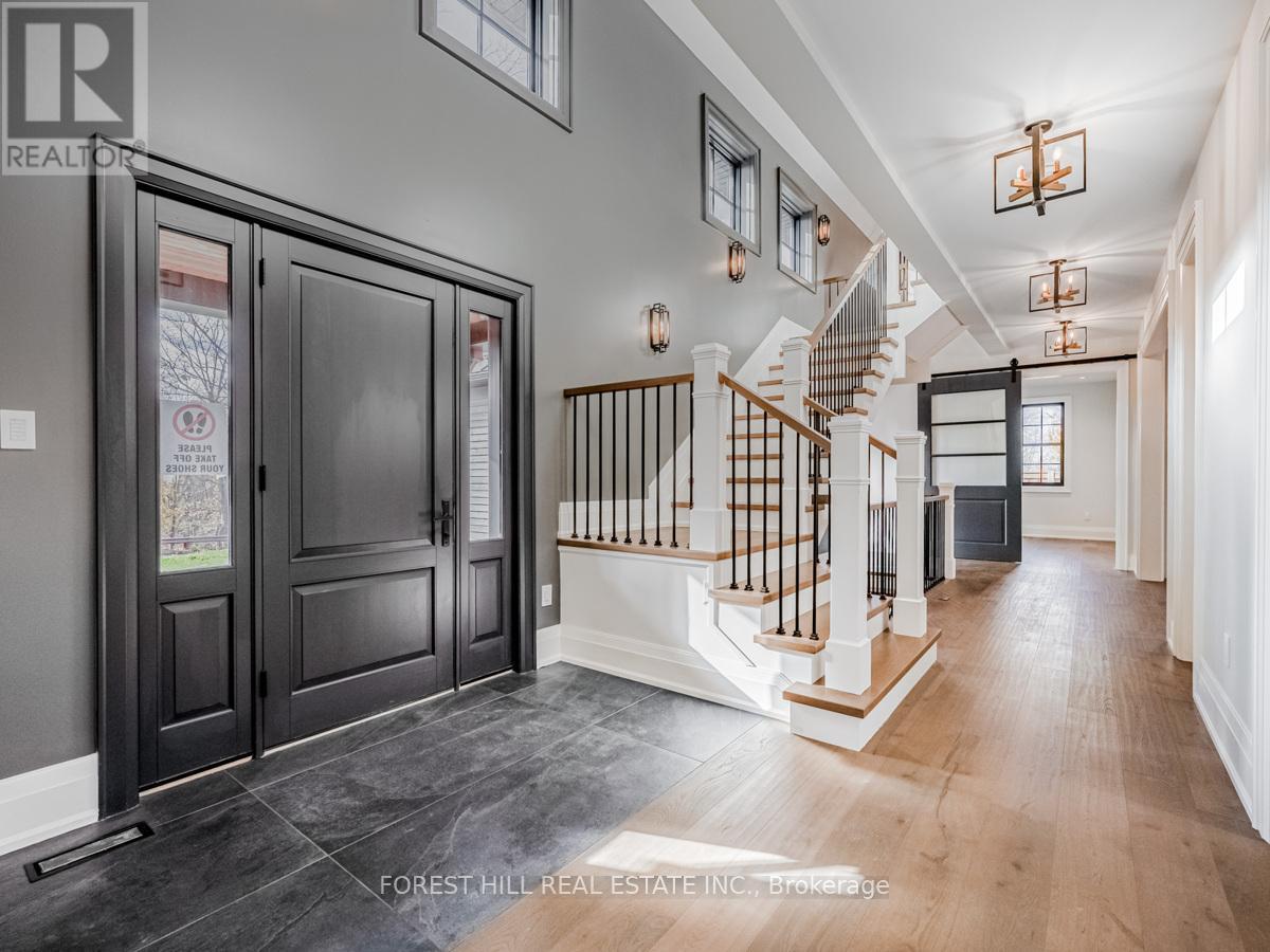 7089 Second Line W Property Photo 3