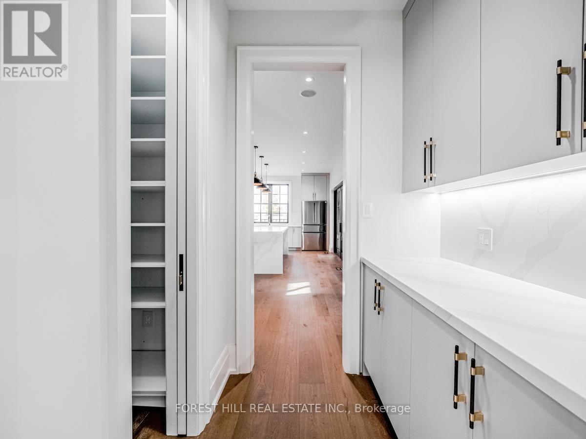 7089 Second Line W Property Photo 14