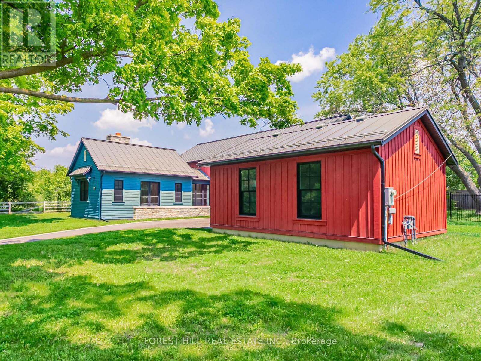 7089 Second Line W Property Photo 43