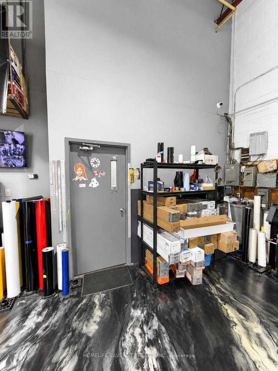 1730 Steeles Avenue E Property Photo 6
