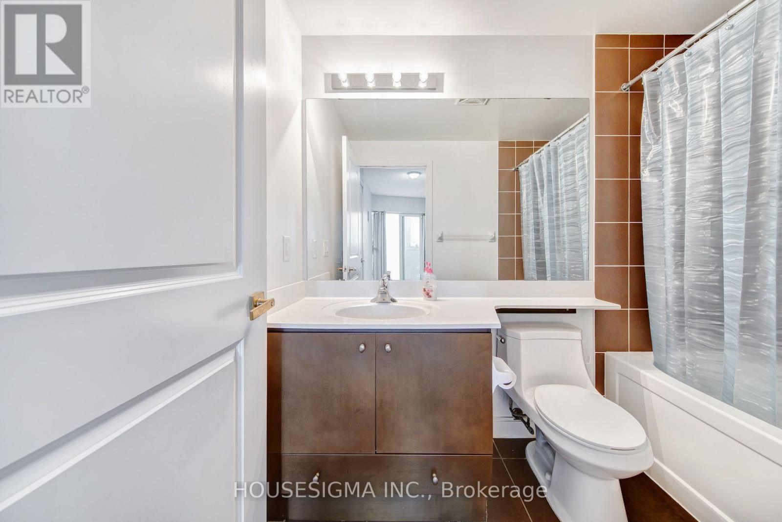 507 - 60 Absolute Avenue Property Photo 22