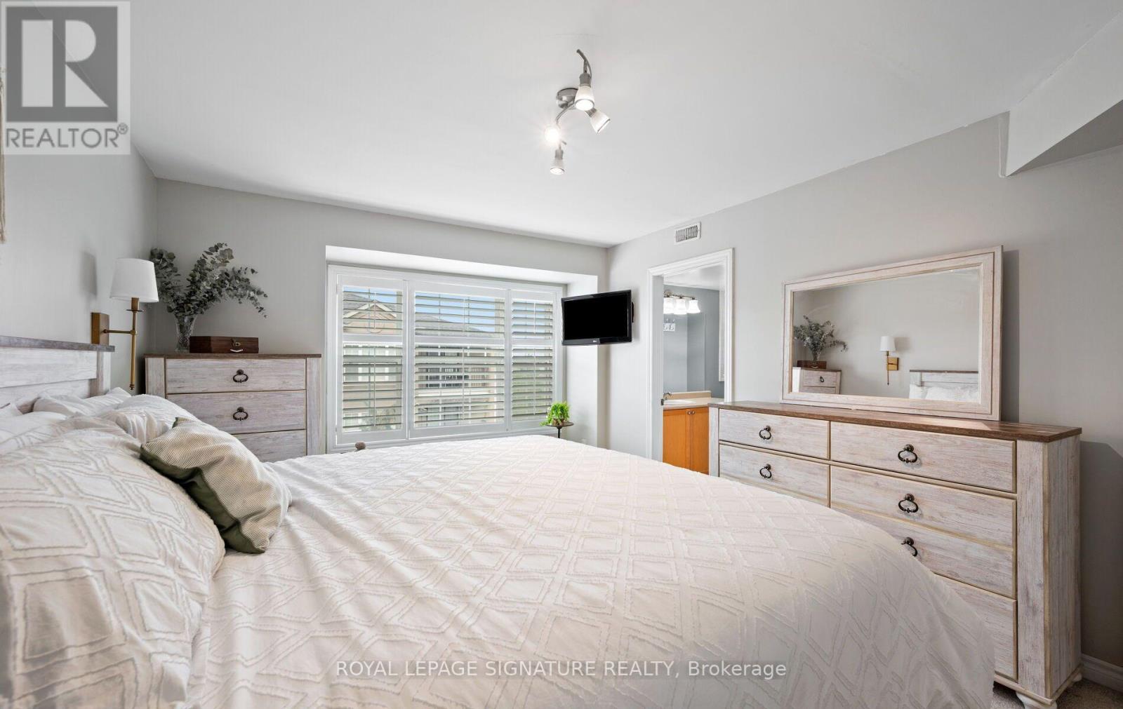 401 - 1491 Maple Avenue Property Photo 12
