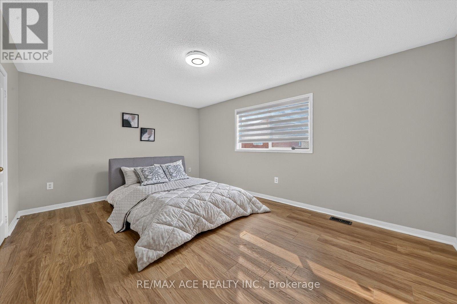 24 Zimmer Street Property Photo 22
