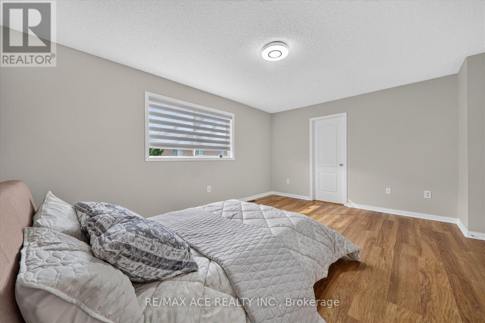 24 Zimmer Street Property Photo 23