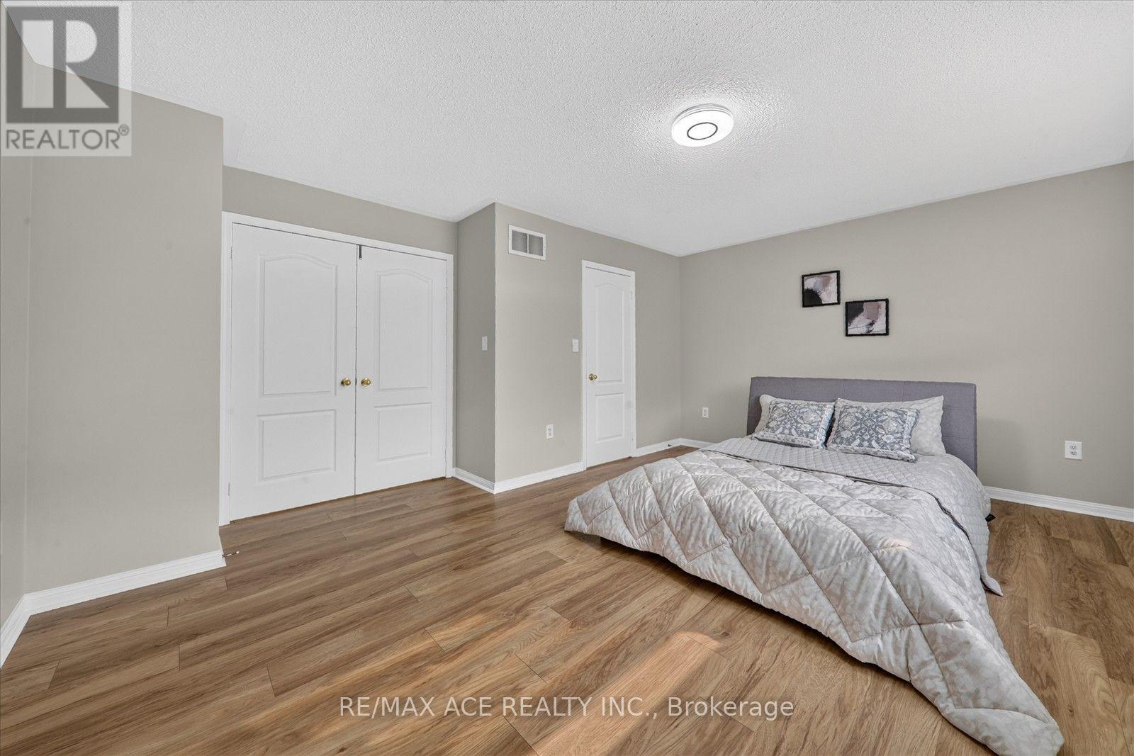 24 Zimmer Street Property Photo 24