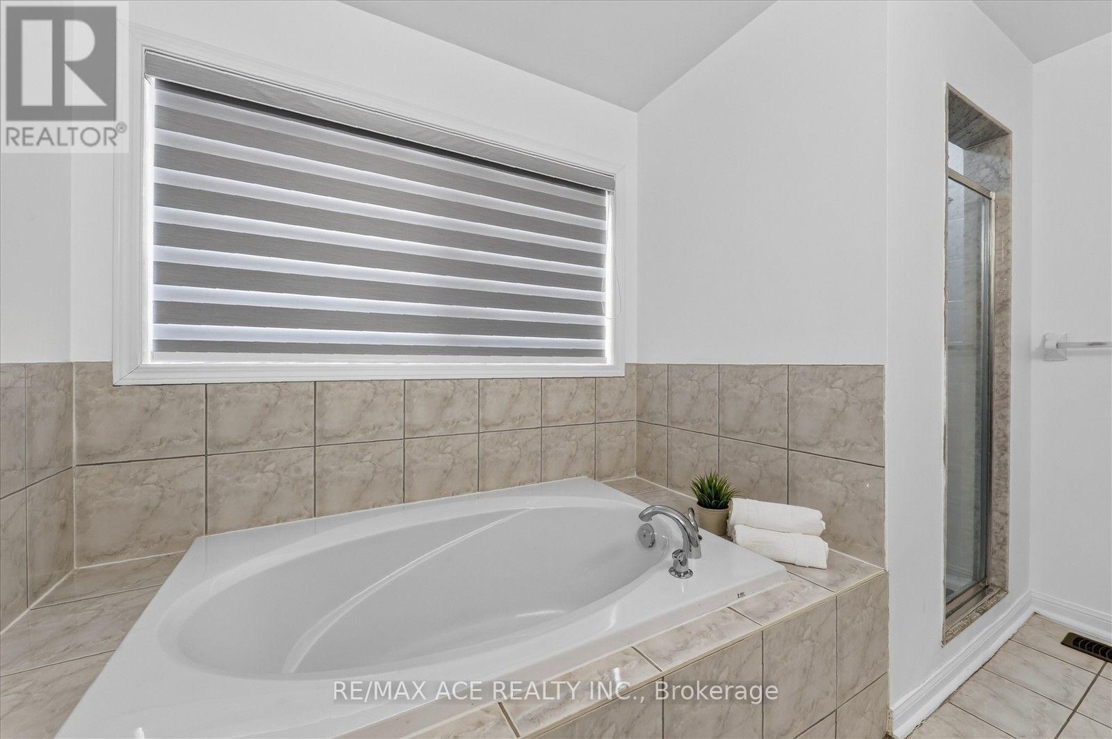 24 Zimmer Street Property Photo 26