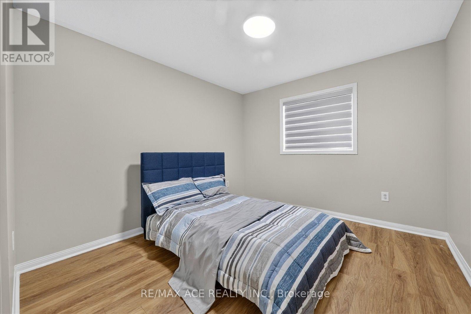 24 Zimmer Street Property Photo 29