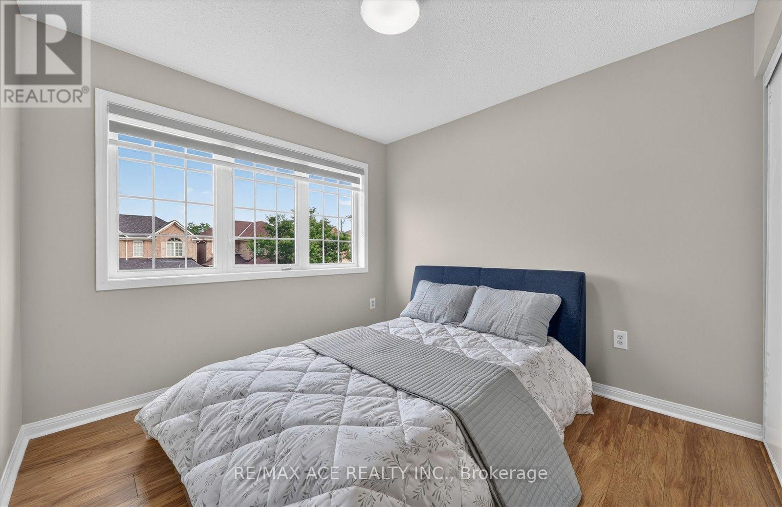 24 Zimmer Street Property Photo 31